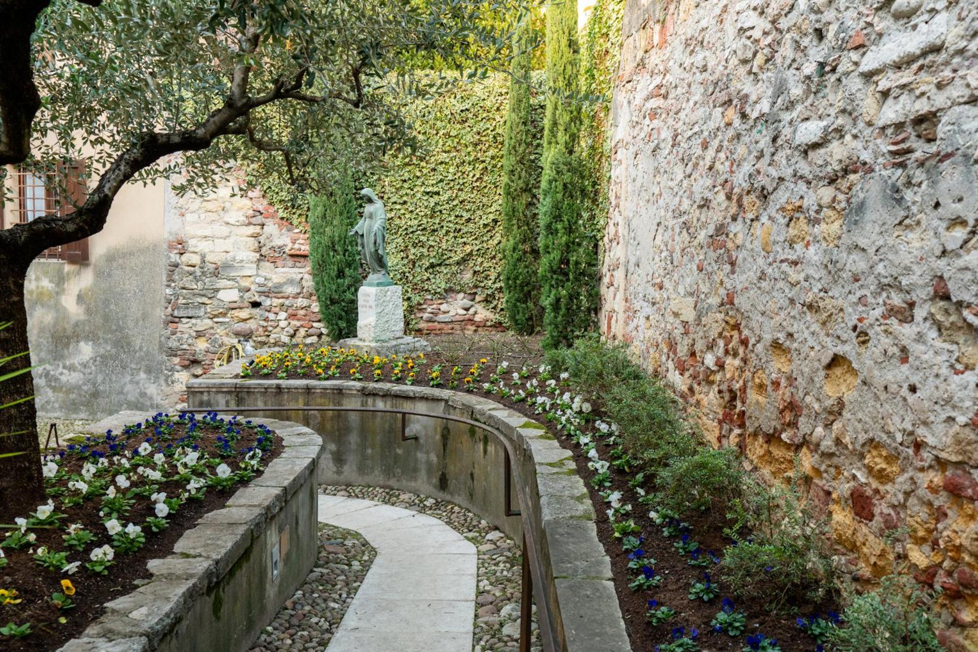 La Finestra Sul Ponte By Postcardsfrom Verona Exterior foto