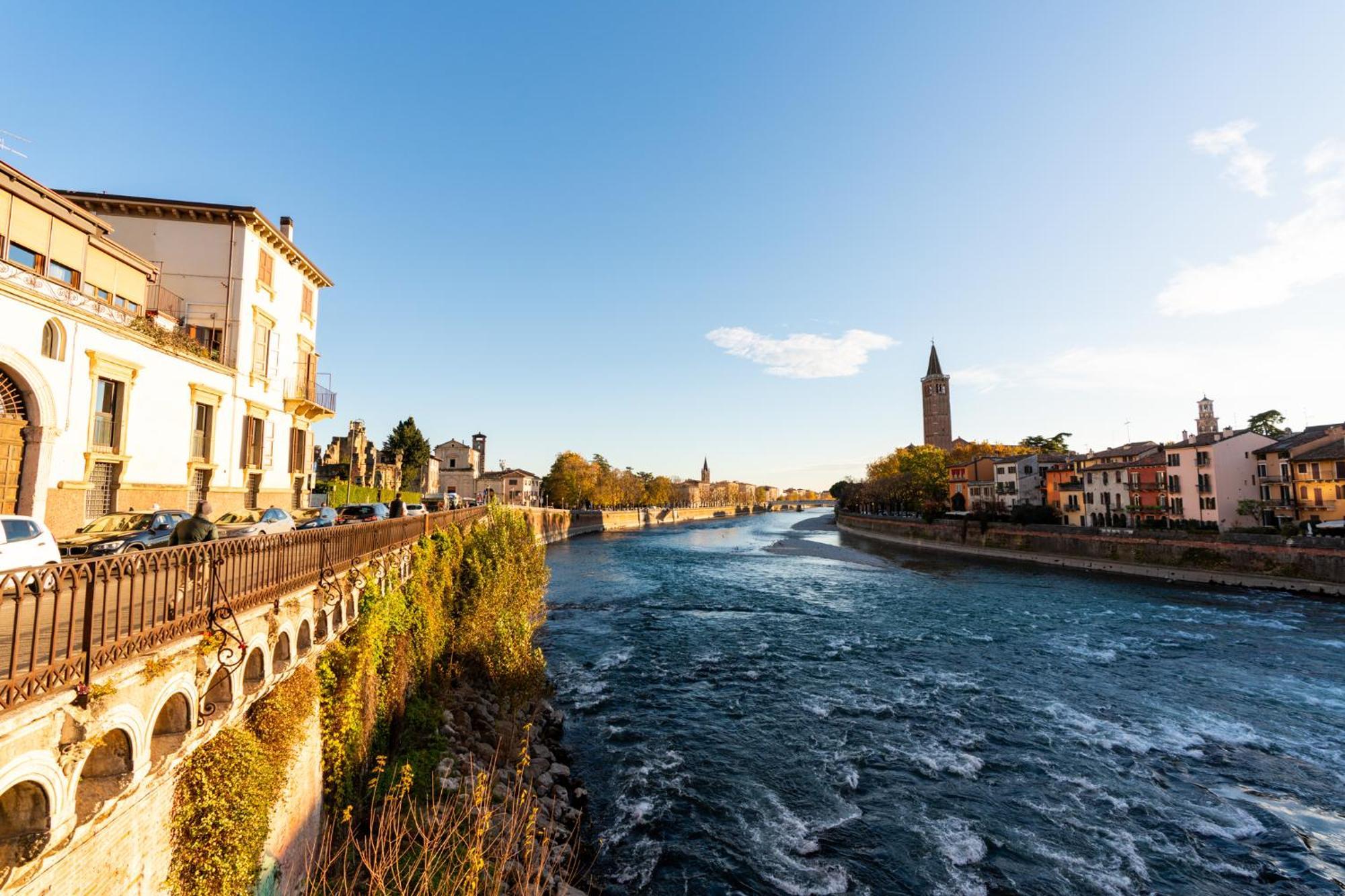 La Finestra Sul Ponte By Postcardsfrom Verona Exterior foto